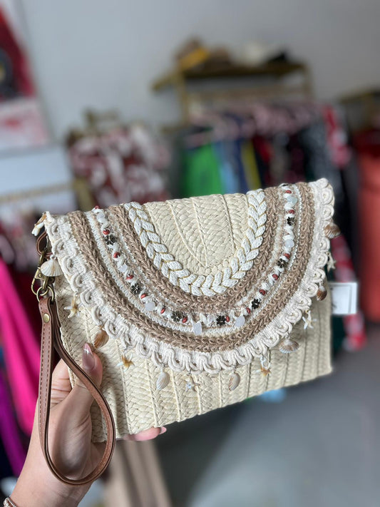 Cartera Crema/tejido con adornos de mar