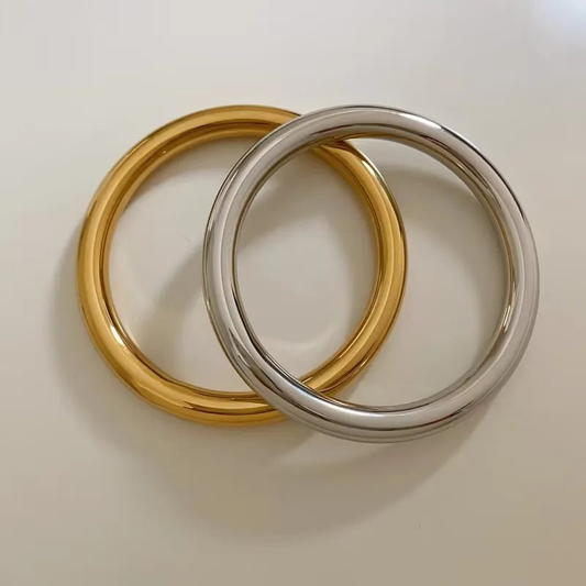 Retro Solid Bangle - Silver